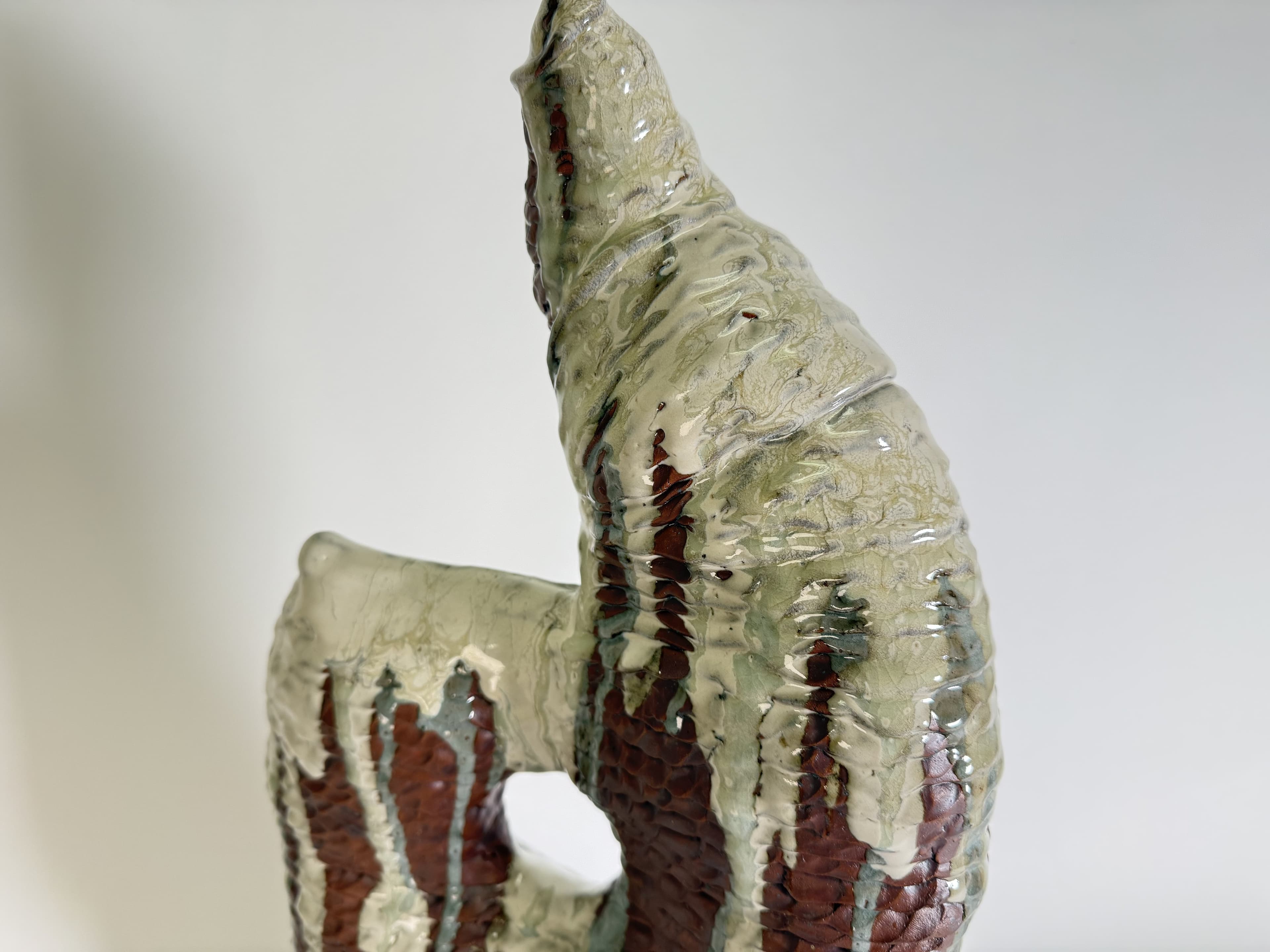 CERAMICS — vessel side